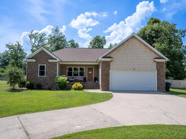 224 Poplar Ave, Trenton, GA 30752