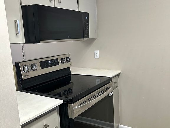 5th image of 204 E Gottsche Ave #A