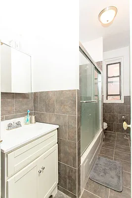 Rented by Tosh Marks Property Group | media 11