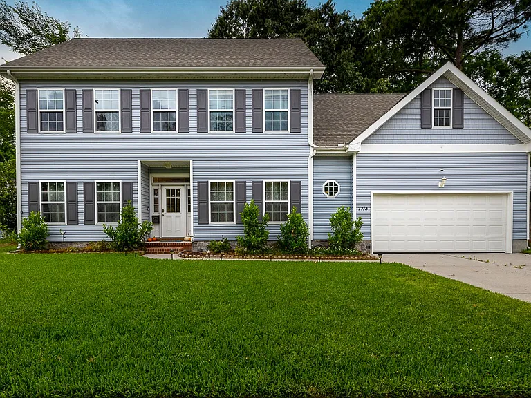 7713 Cortlandt Pl — Photo 1