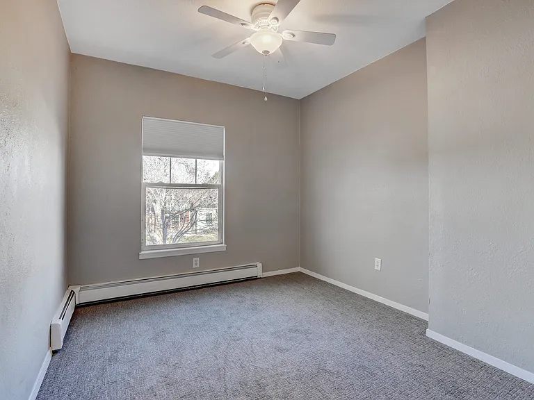 2524 N High St — Photo 24