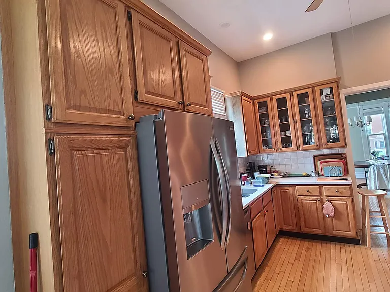 1015 Noyes St — Photo 2