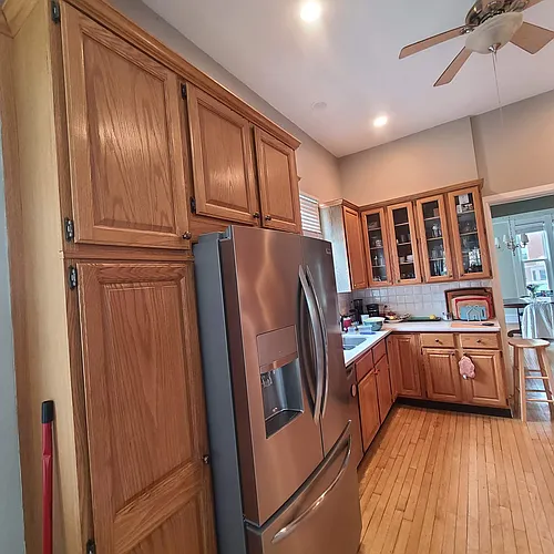 1015 Noyes St Photo 1