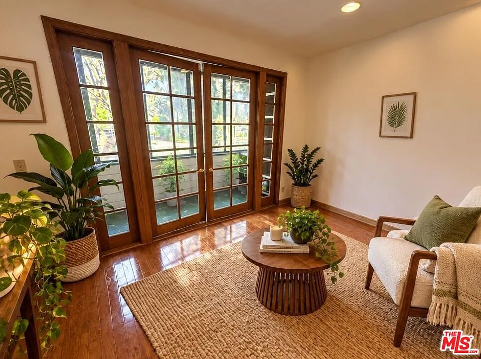 2 bed, 2.0 bath, 1386 sqft, $5,650 — Photo 4