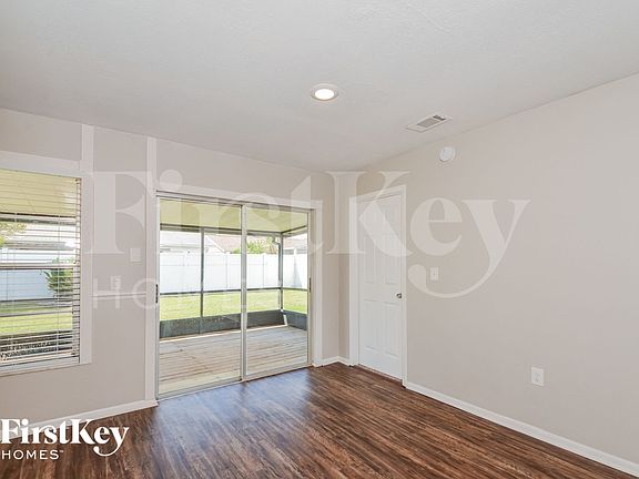 5th image of 1008 Lochmont Dr