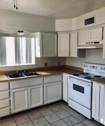 2nd image of 11002 N 15th Ave APT 3