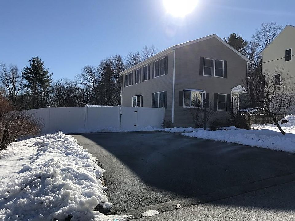 1st image of 36 Dahlia Dr