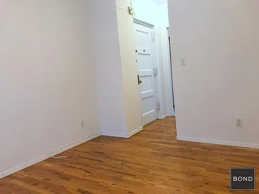 Rented by Bond New York | media 2