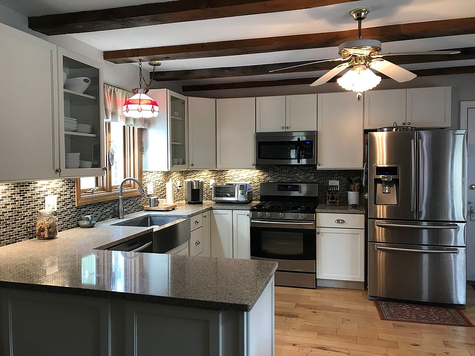 2nd image of 139 Kaulback Rd