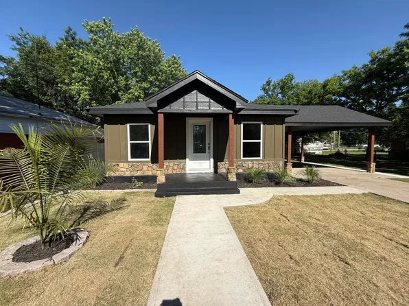 206 N River St, Commerce, OK 74339