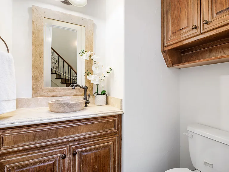 3606 S Versailles Ave — Photo 24