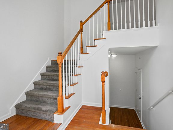 2nd image of 1068 S Gordon Rd
