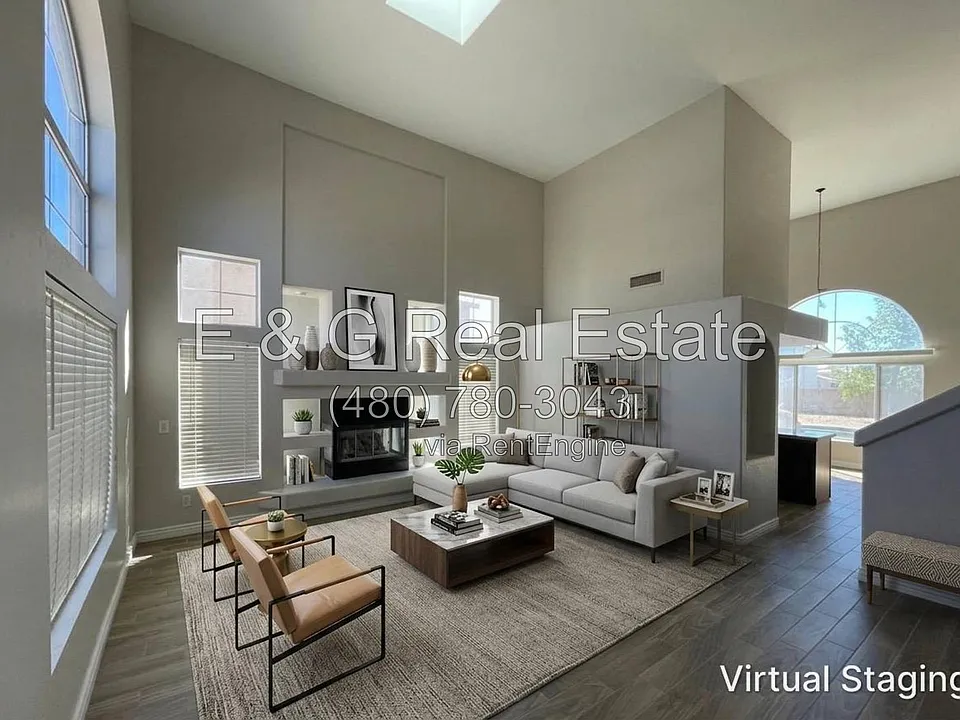 10925 W Kaler Dr