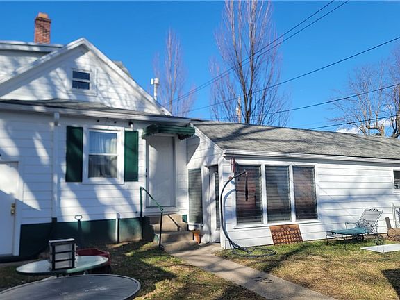 3rd image of 1850 Gondert Ave