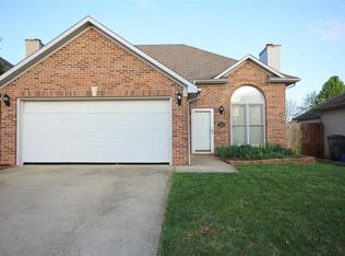 212 Meadow Valley Rd, Lexington, KY 40511