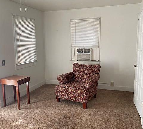 2nd image of 707 1/2 N Prospect Ave