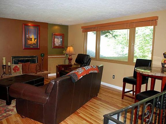 Living Room w/Fireplace