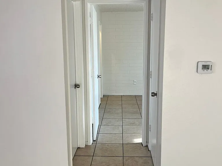 Catalina View Apartments — Photo 54