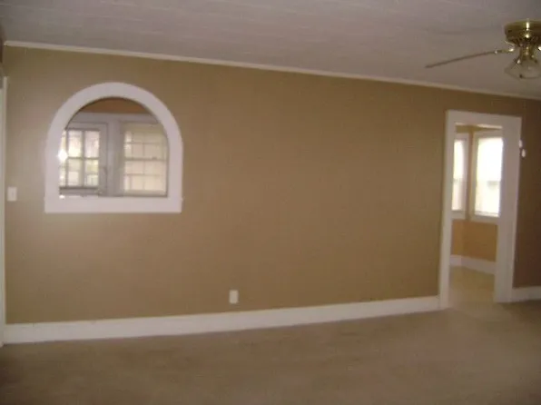 393 Arlington St, Forest City, NC 28043