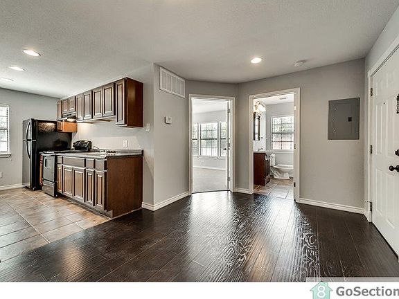 5th image of 5003 Bryan St #5-C