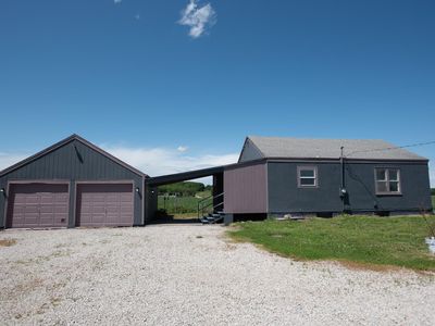 2381 Barton Rd, Grantville, KS, 66429