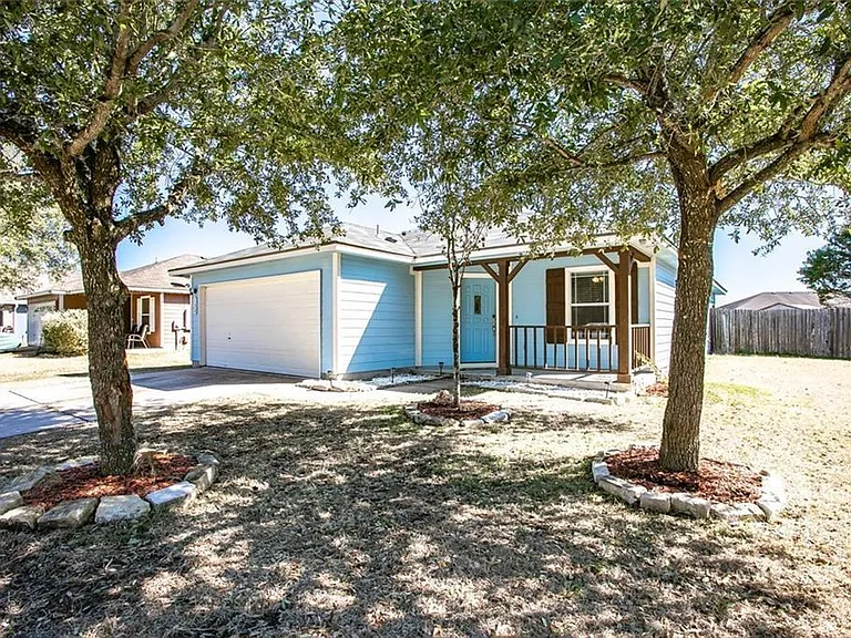 122 Quail Hollow Dr — Photo 3
