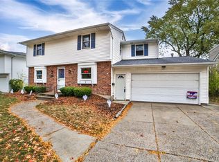 53 Wickham Dr, Williamsville, NY 14221