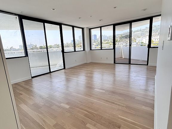 5th image of 8704 Santa Monica Blvd Ph 1