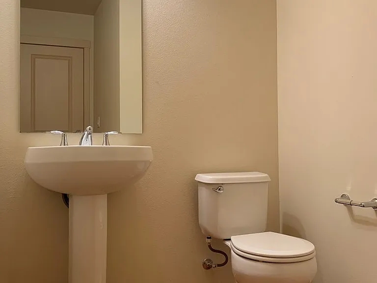 2116 NW Boulder Way Dr — Photo 9