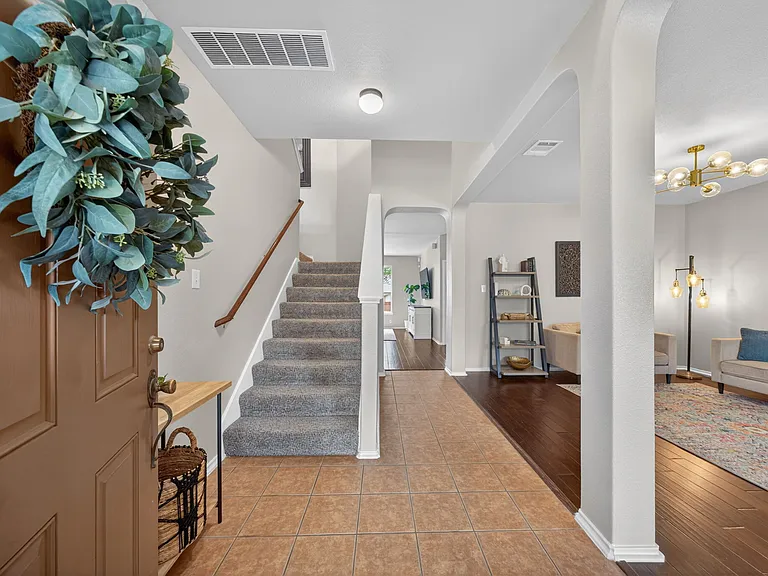 4847 Farber Dl — Photo 3