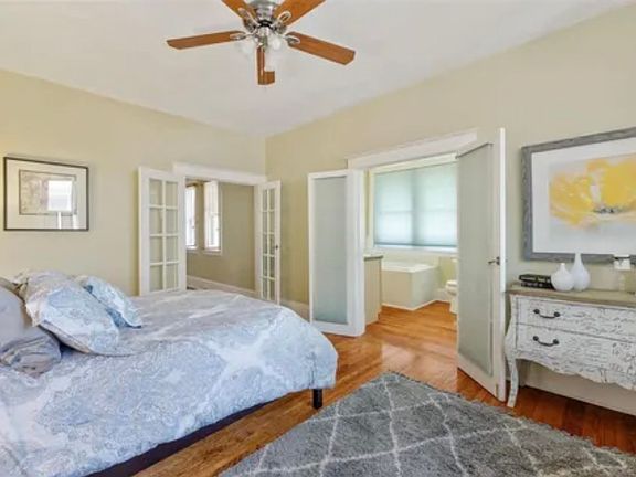 2nd image of 8009 Glen Echo Dr