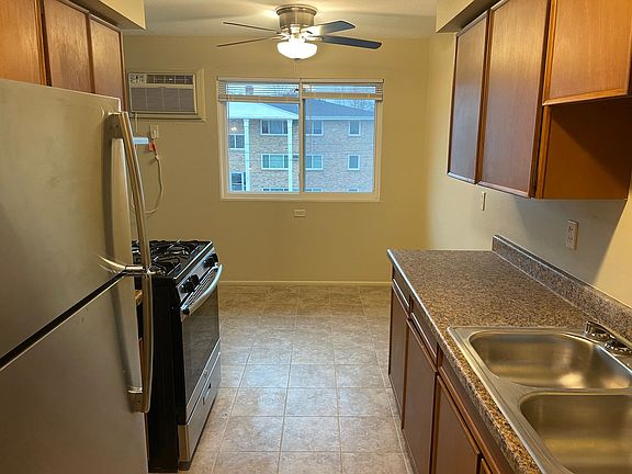 4th image of 5743 Glenwood Ave #5745-12
