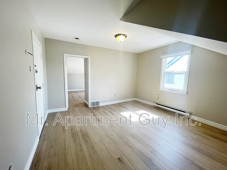 139 Church St #3 — Photo 4