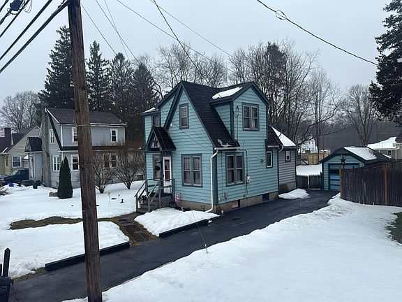 2nd image of 1120 Conklin Rd