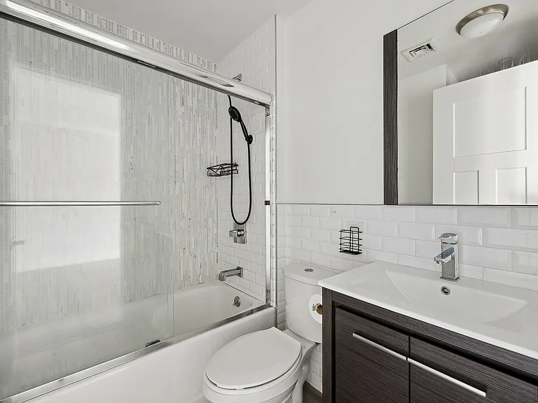 589 5th Ave #2R — Photo 6
