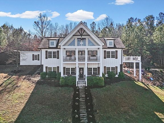 3rd image of 250 Crowe Springs Rd NW