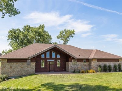 1230 Dakota Cir, Cumming, IA, 50061