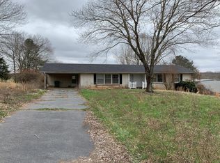 Gimlet Rd, Lawrenceburg, TN 38464