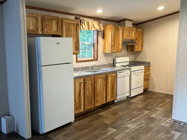 328 W 53rd St Trailer 18, Anderson, IN 46013