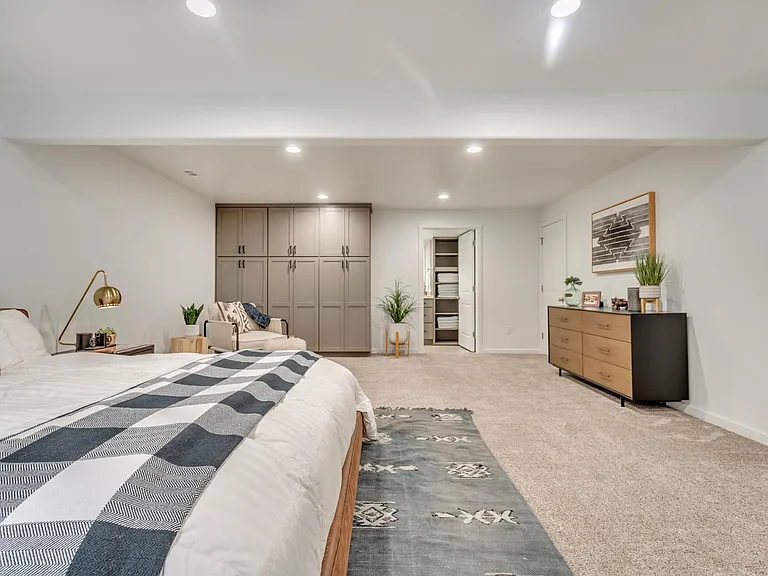 Optional 4th Bedroom / Private Master Bedroom