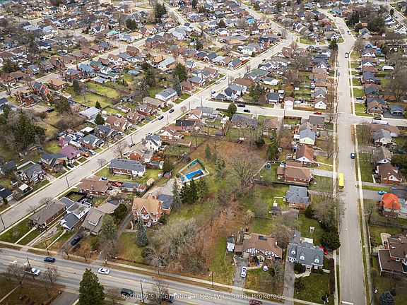5th image of 264 Erie Ave