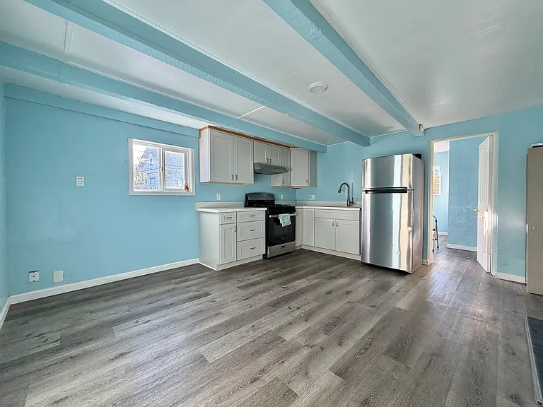 6544 Fairview Rd — Photo 1