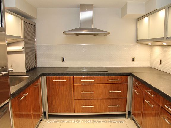 5th image of 7 Compton Cres #Basement