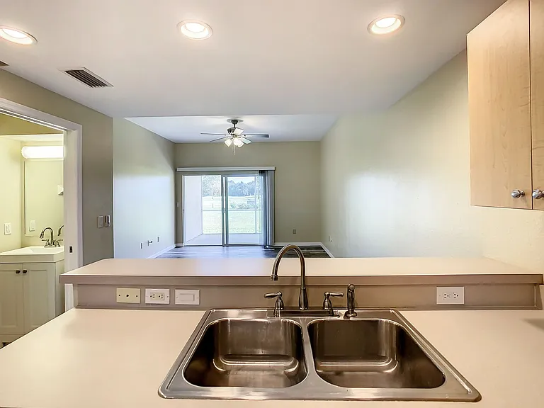 1196 Rio De Janeiro Ave #206F — Photo 10