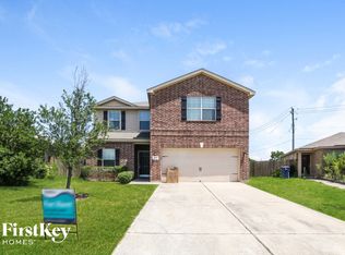1027 Paradise Rd, Baytown, TX 77521