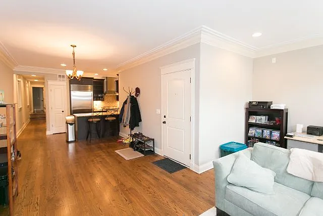 831 W Buckingham Pl #2C — Photo 9
