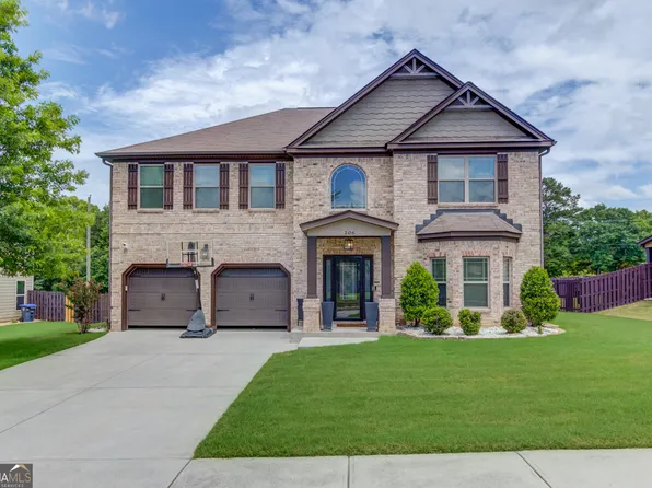 206 Traditions Dr, Loganville, GA 30052
