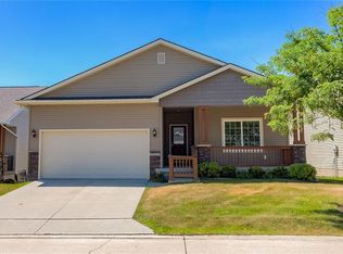 13114 Greenbelt Dr, Urbandale, IA 50323