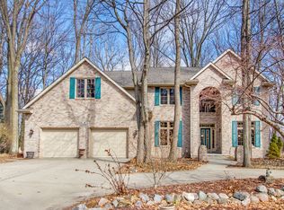 7 Hunters Ridge Dr, Saginaw, MI 48609