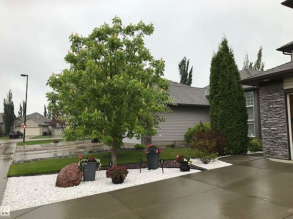 3rd image of 25 Ridgebrook Way
